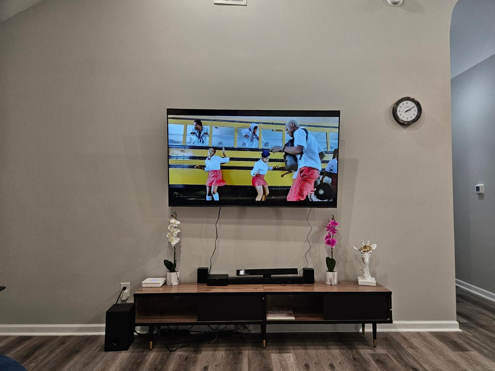 New 3Bd Home Near Downtown Indy Индианаполис Екстериор снимка
