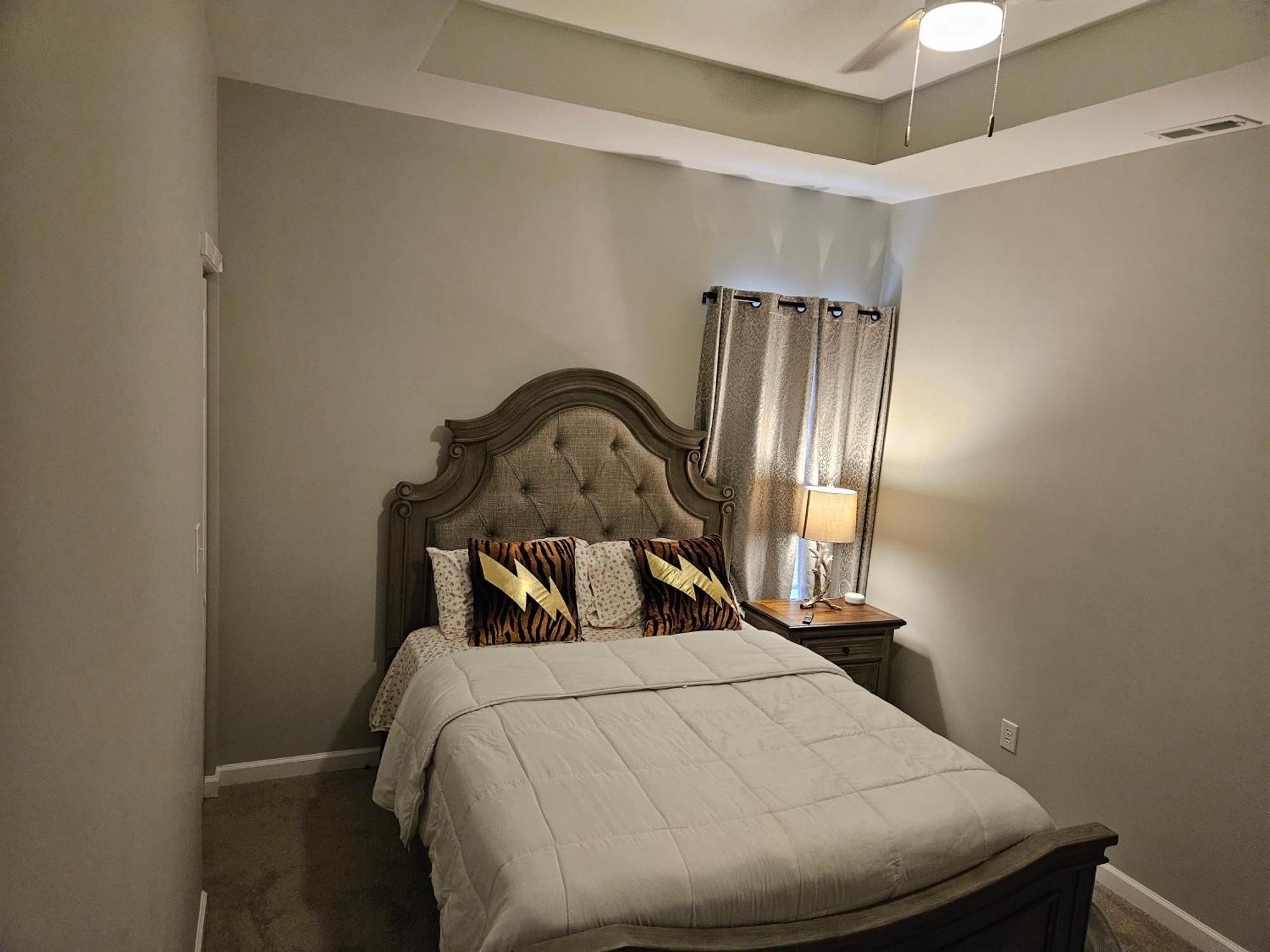 New 3Bd Home Near Downtown Indy Индианаполис Екстериор снимка